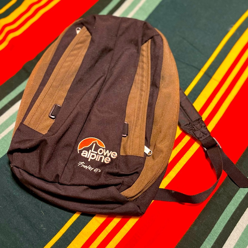 Lowe Alpine vintage backpack, great condition, zippered pockets